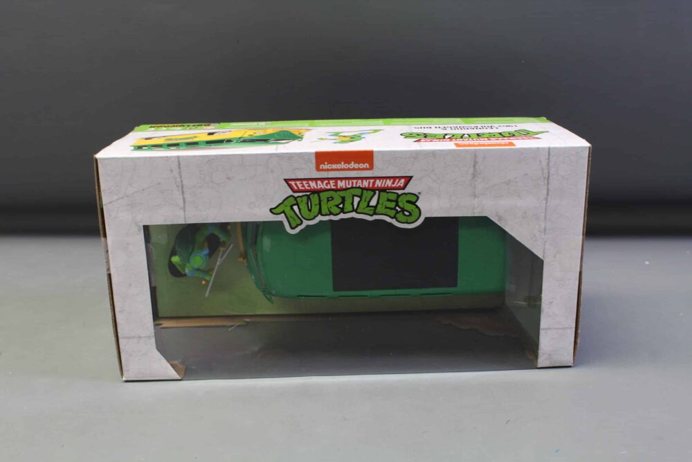 Jada Teenage Mutant Ninja Turtles TMNT 1962 Volkswagen Bus & Leonardo 1:24 NIB - Image 7